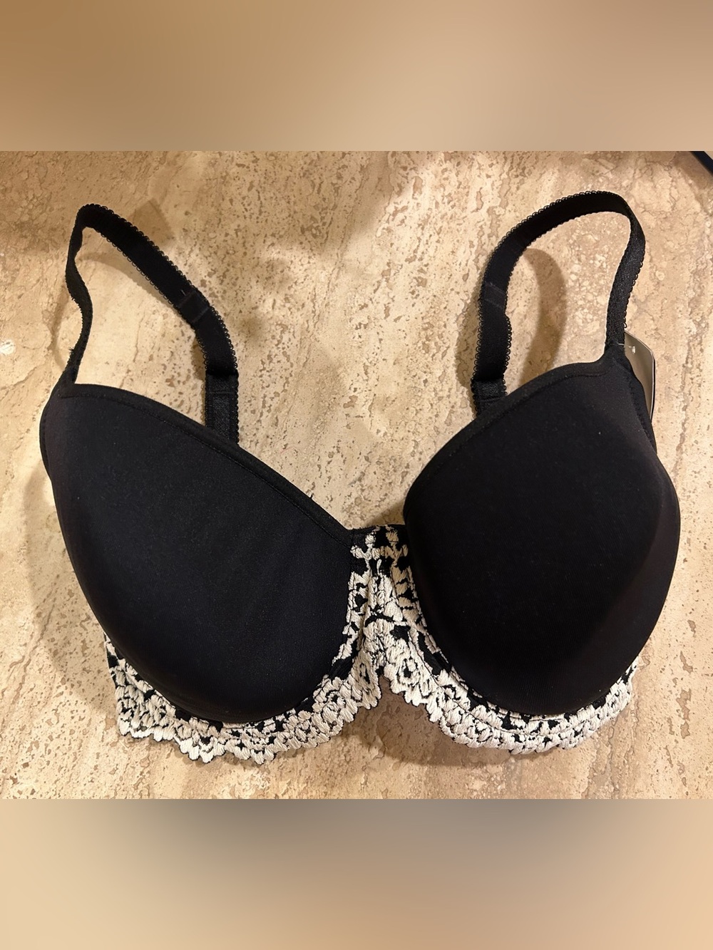 Wacoal “Embrace Lace” Black Padded Bra with Lace Trim 30DDD